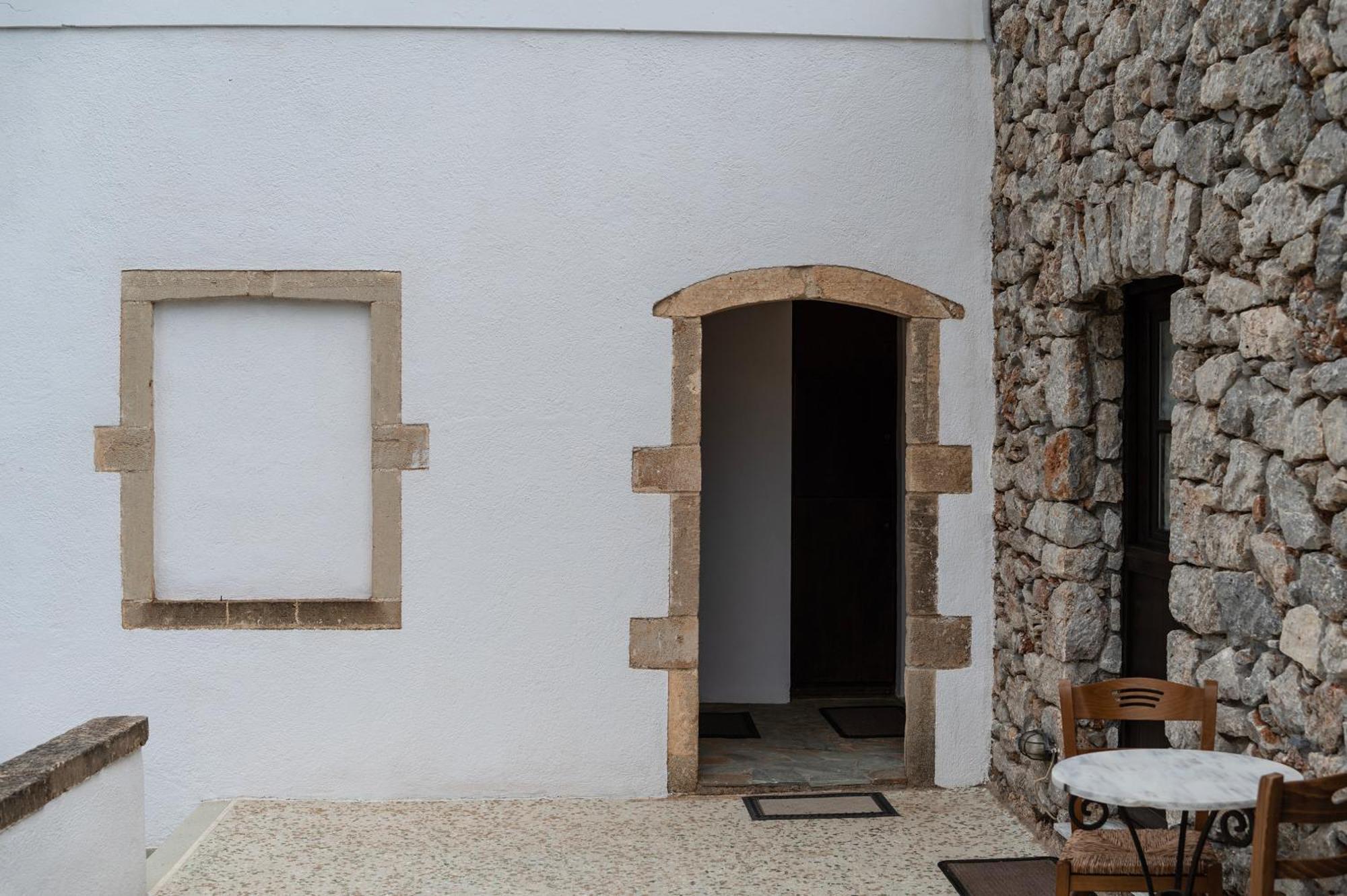 Ferienwohnung Belessi'S Mansion Yefira Exterior foto