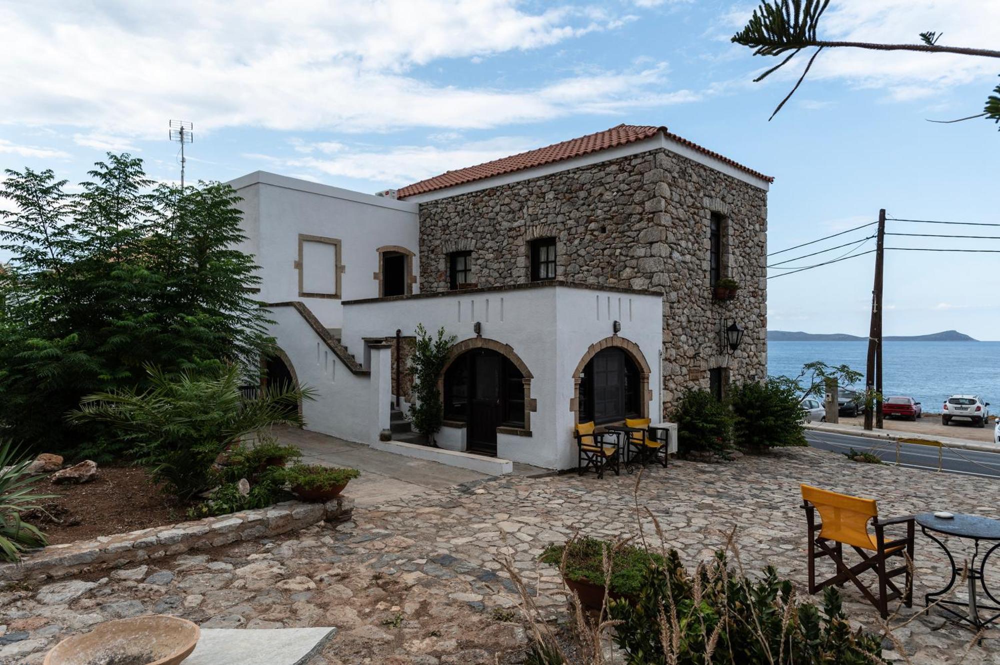 Ferienwohnung Belessi'S Mansion Yefira Exterior foto